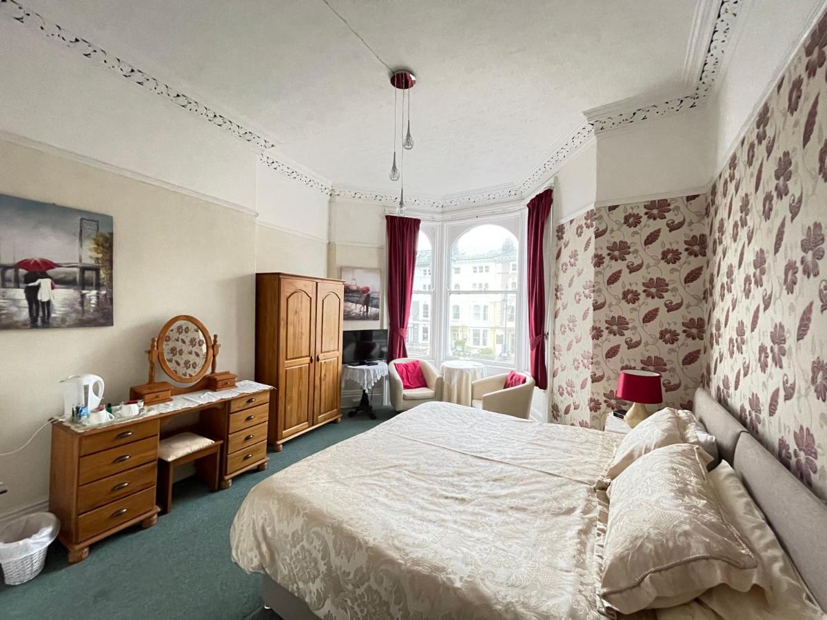 White Court Llandudno Bed and Breakfast Εξωτερικό φωτογραφία